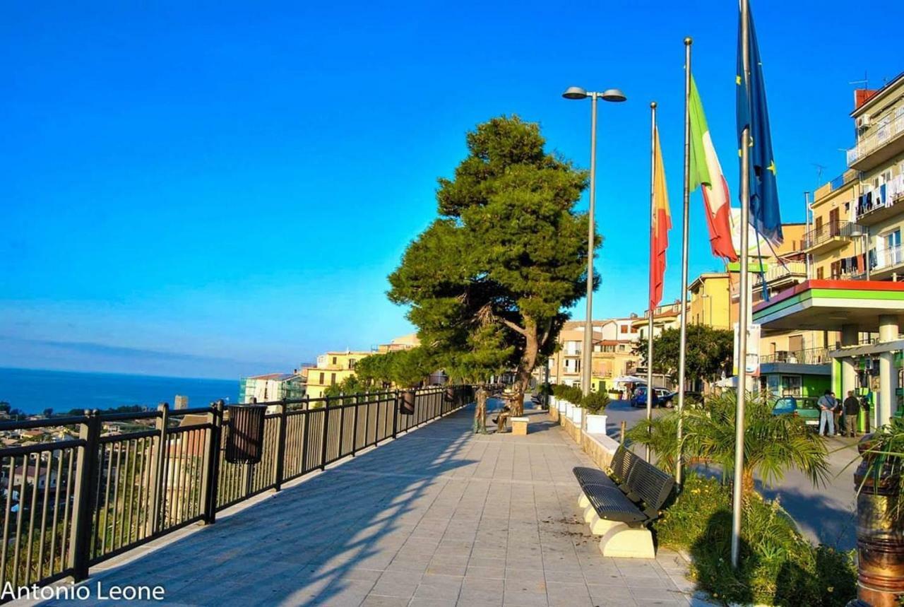 Vila City House Campofelice Di Roccella Exteriér fotografie